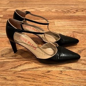 VINTAGE ANNE KLEIN COLLECTION POINTY TOE BLACK BEIGE HEELS MADE IN ITALY